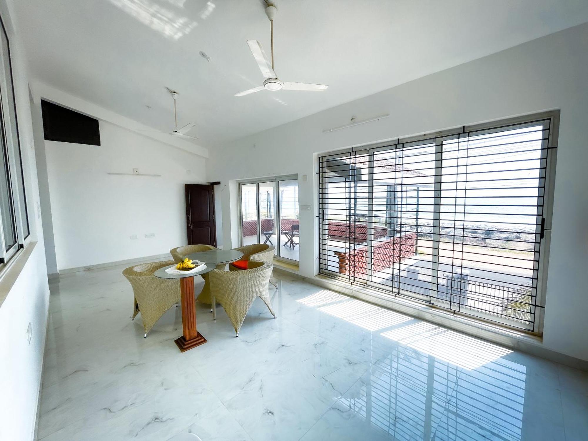 Gintara Beach Homestay By Evaddo Kalyānpur المظهر الخارجي الصورة